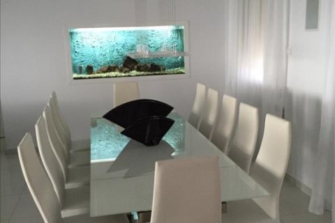 4 bedrooms Villa in Paphos,  No. 38294 6