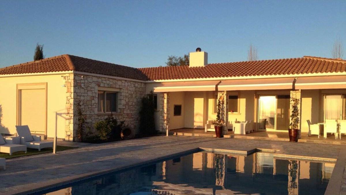 4 dormitorios Villa en Paphos, Chipre No. 38294