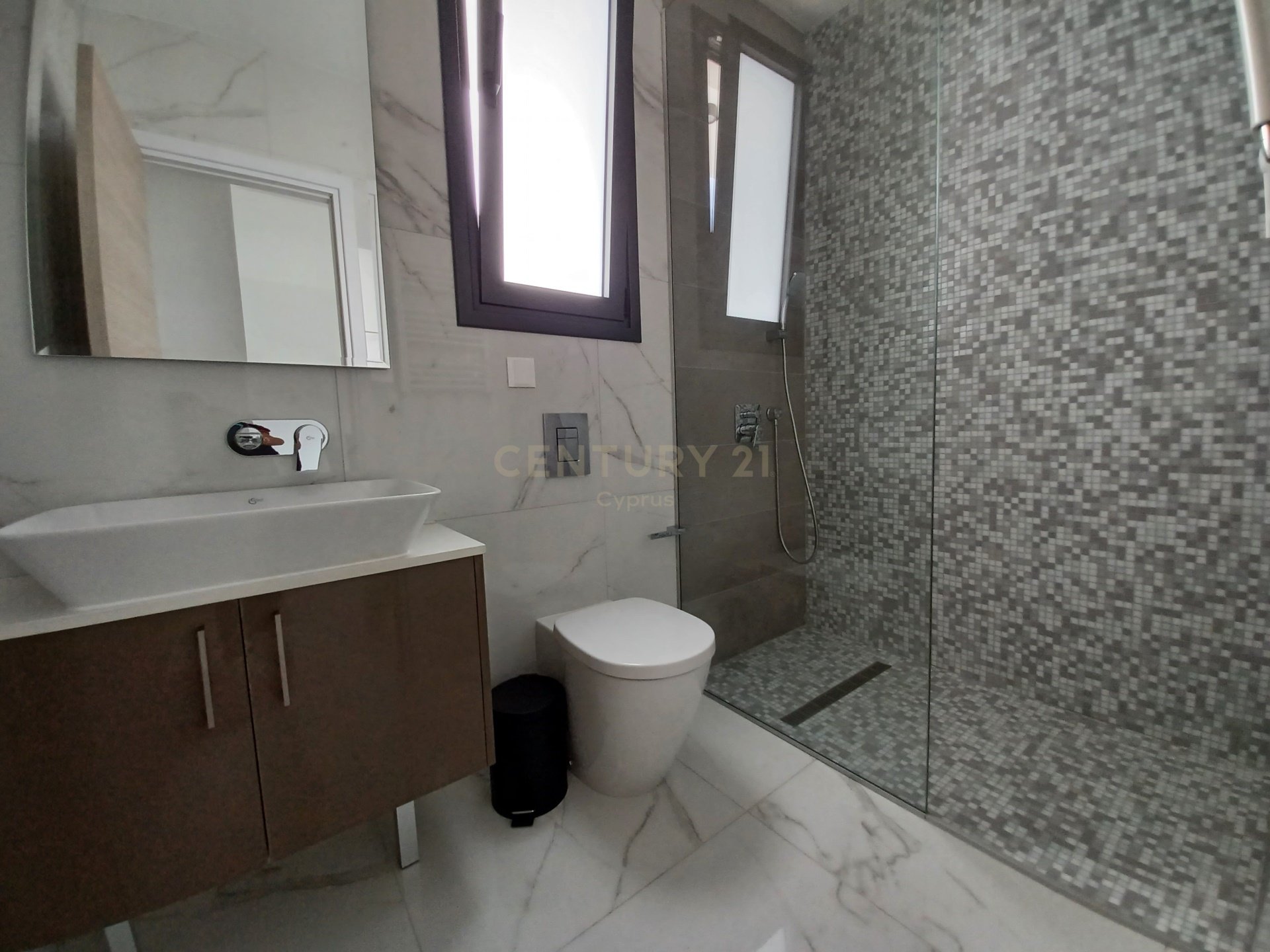 3 dormitorios Villa en Germasogeia, Limassol, Chipre No. 33028