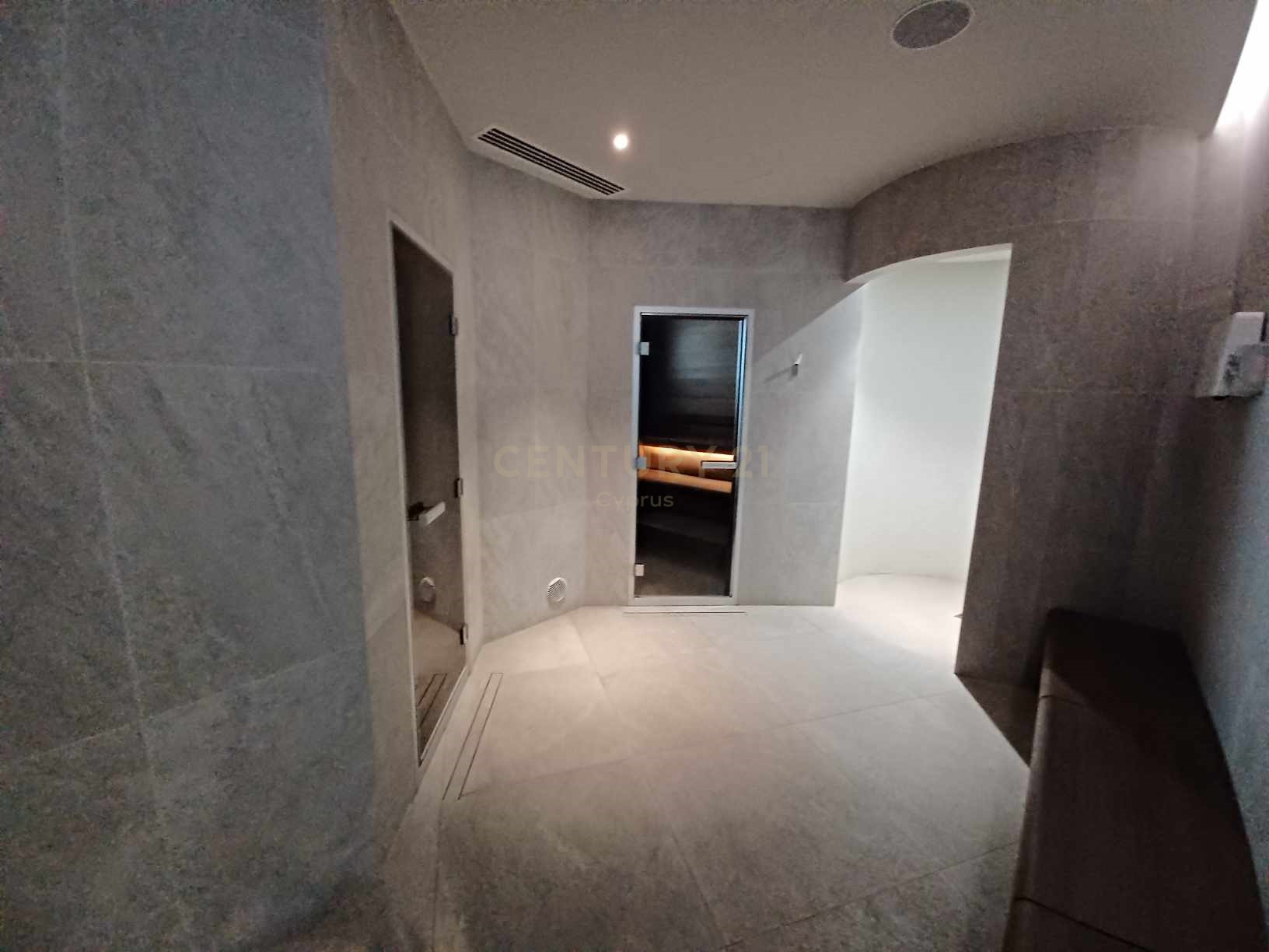 Квартира с 2 спальнями в Агиос Тихонас, Лимасол, Кипр № 33022