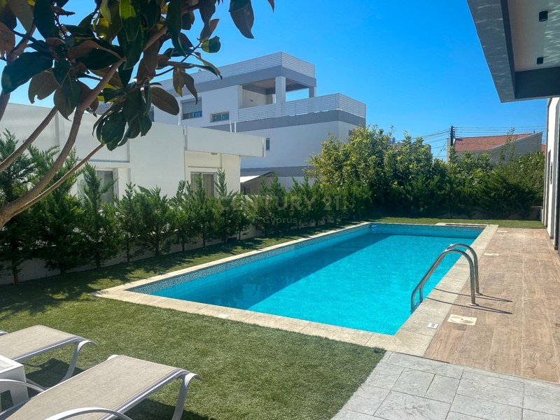 2 bedrooms Penthouse in Agios Athanasios, Limassol, Cyprus No. 55001
