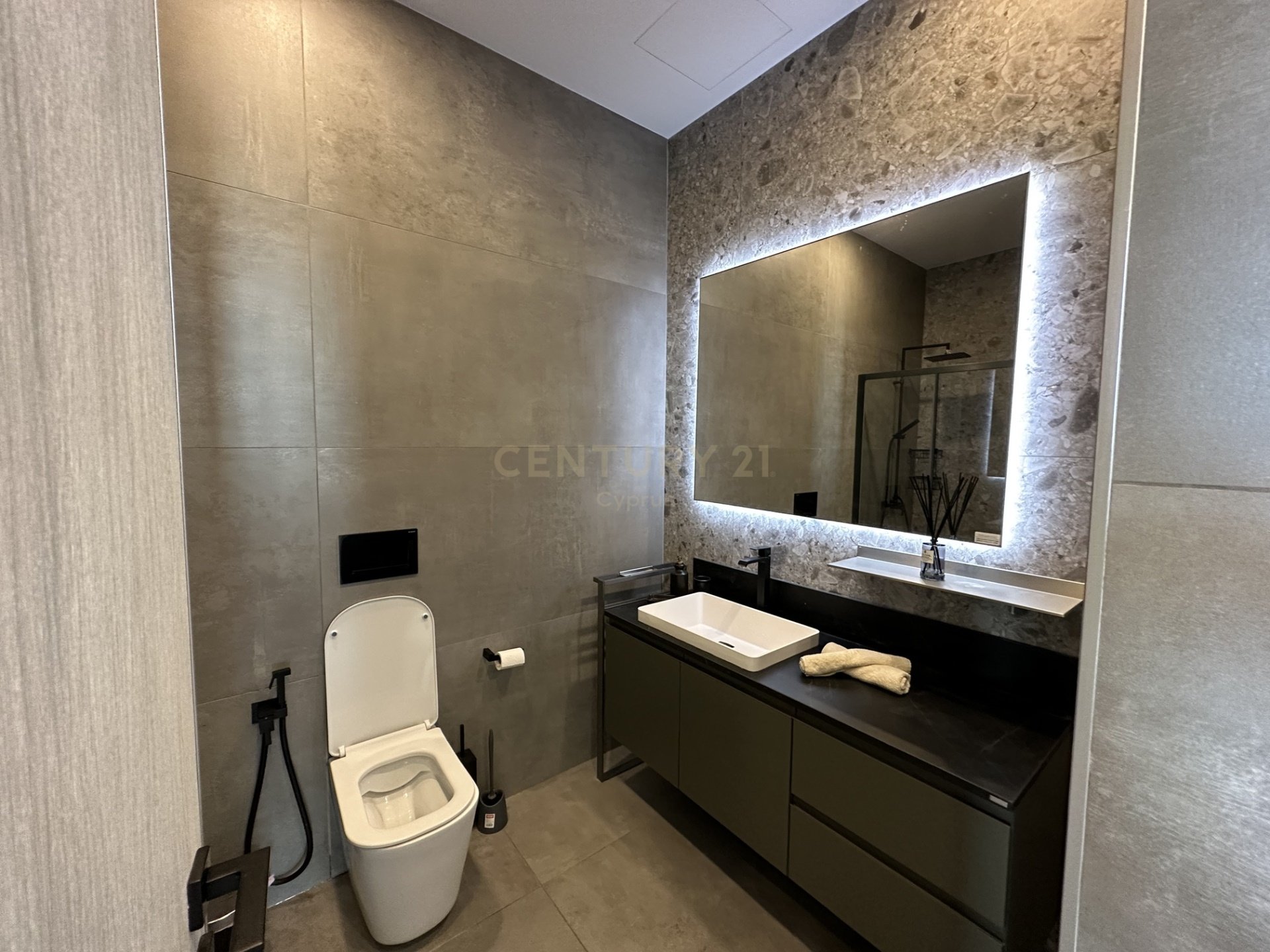 2 bedrooms Penthouse in Agios Athanasios, Limassol, Cyprus No. 55001