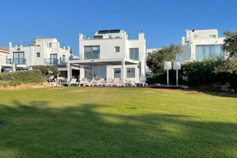 5 bedrooms Villa in Paralimni, Ammochostos,  No. 40446 7