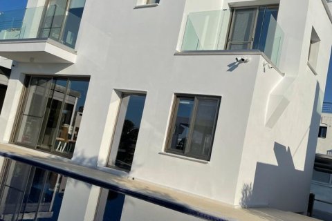 5 bedrooms Villa in Paralimni, Ammochostos,  No. 40446 9