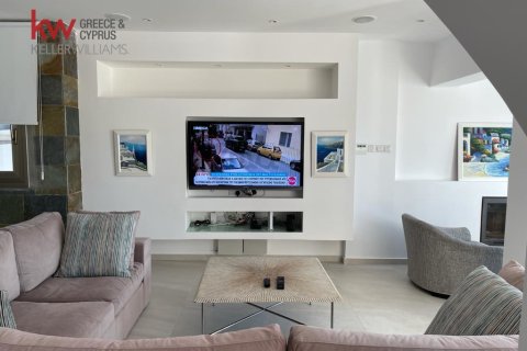 5 bedrooms Villa in Paralimni, Ammochostos,  No. 40446 17