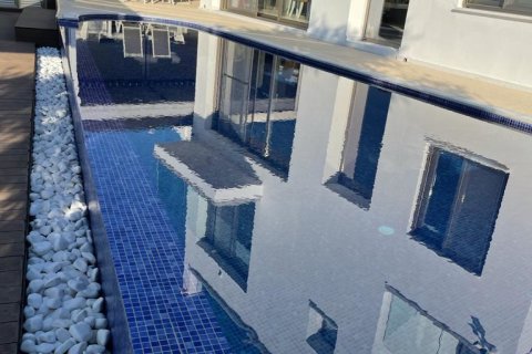 5 bedrooms Villa in Paralimni, Ammochostos,  No. 40446 10