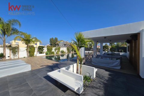 3 bedrooms Villa in Paralimni, Ammochostos, No. 40445 25