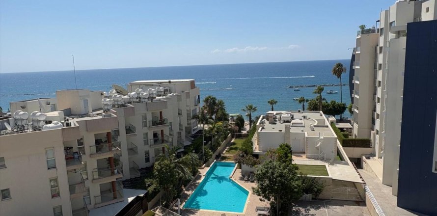 2 bedrooms Apartment in Limassol,  No. 40918