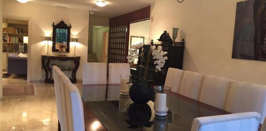 Estudio Villa en Limassol,  No. 38231