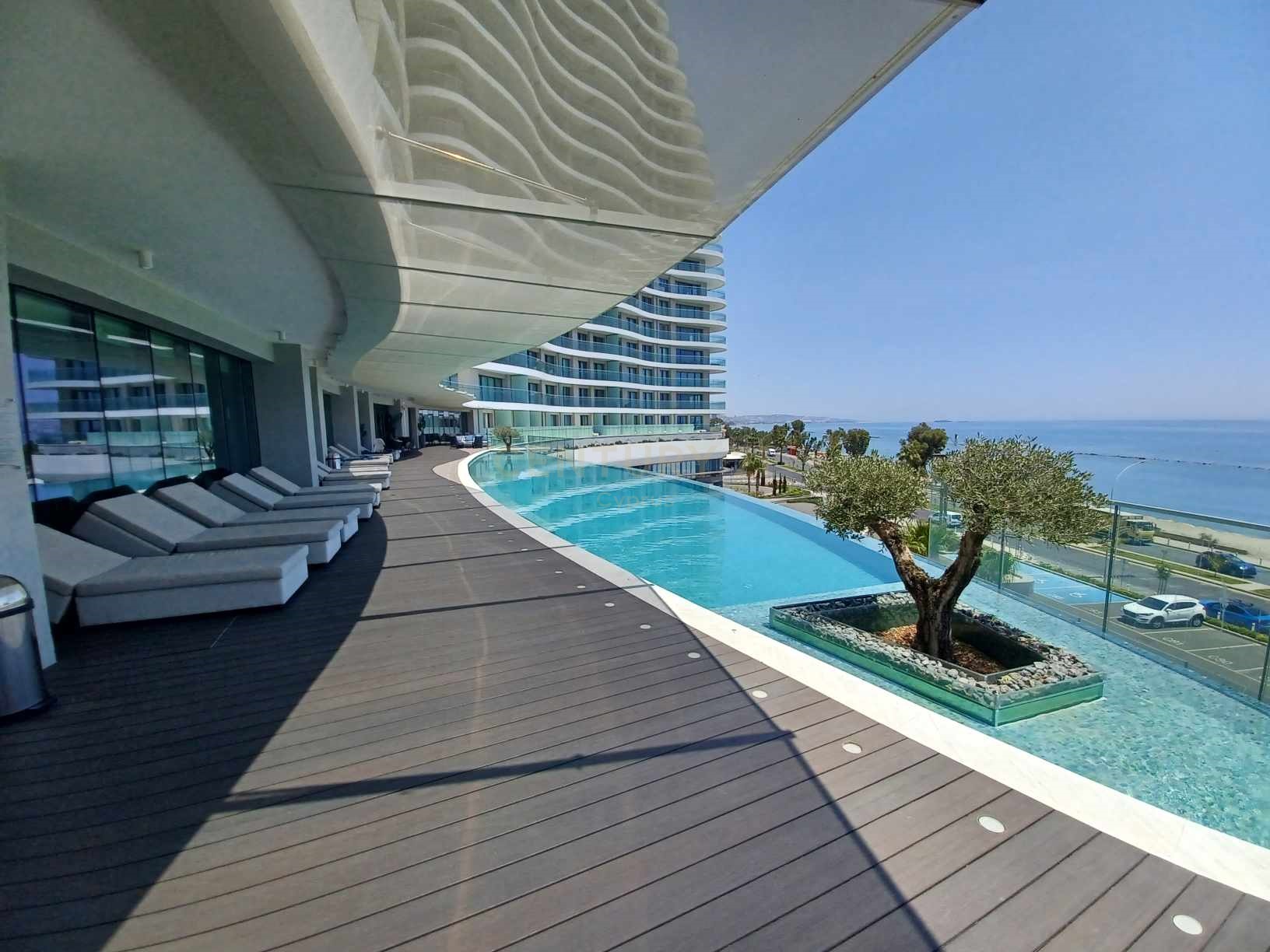 2 bedrooms Apartment in Agios Tychonas, Limassol, Cyprus No. 33021
