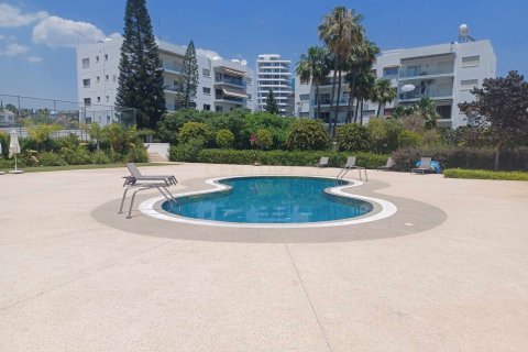 2 dormitorios Apartamento en Agios Tychonas, Limassol,  No. 33020 6
