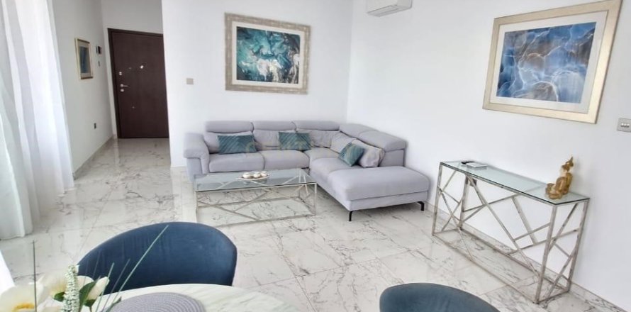 2 dormitorios Apartamento en Agios Tychonas, Limassol,  No. 33020