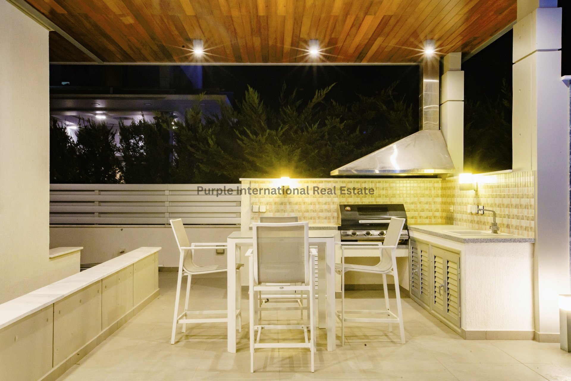 4 bedrooms Villa in Agios Tychonas, Limassol, Cyprus No. 8082