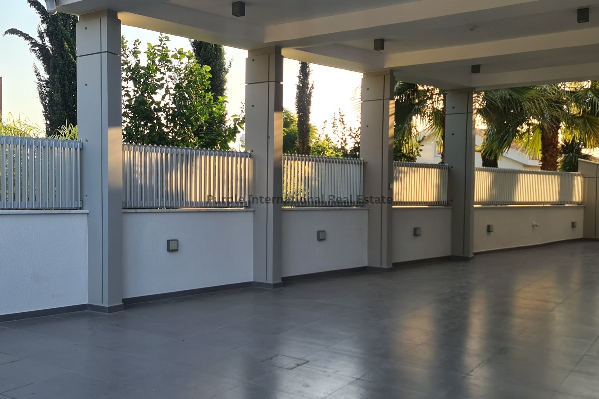 4 bedrooms Villa in Agios Tychonas, Limassol, Cyprus No. 8082