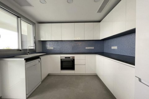 3 dormitorios Apartamento en Limassol,  No. 38691 4