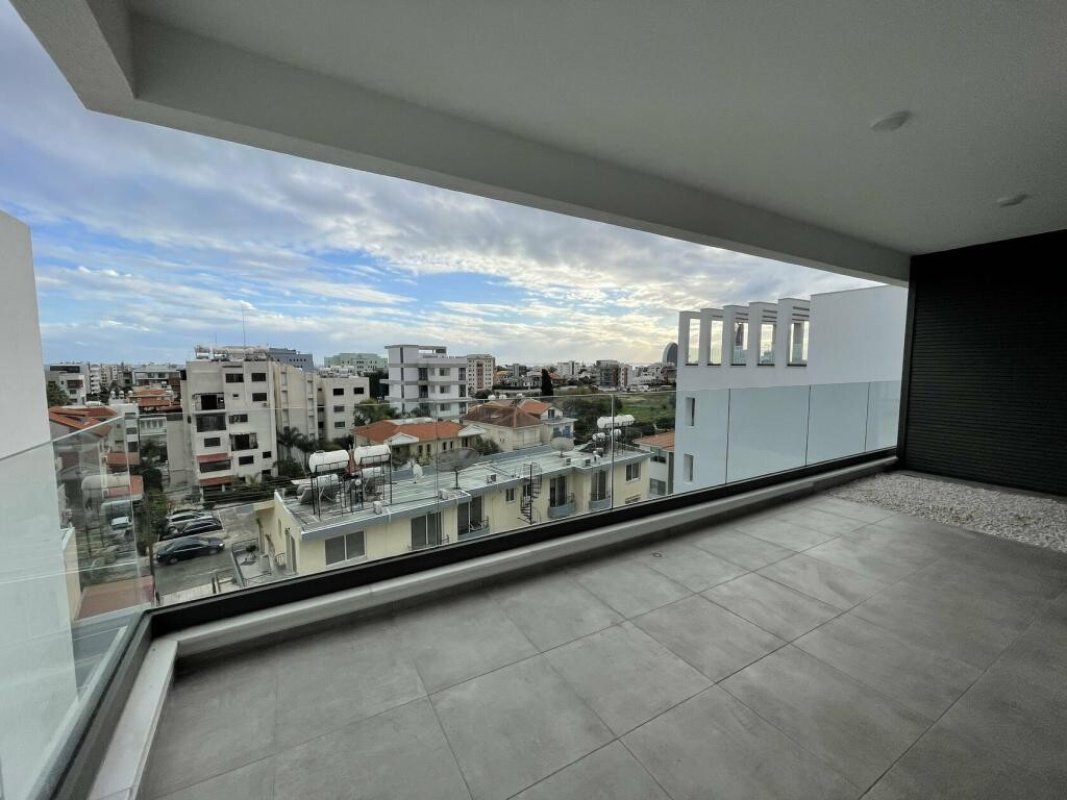 3 bedrooms Apartment in Limassol, Cyprus No. 38692