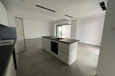 3 bedrooms Apartment in Limassol,  No. 38692 9