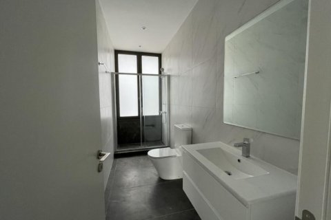 3 bedrooms Apartment in Limassol,  No. 38692 7