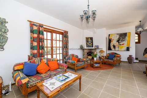 3 bedrooms Villa in Psematismenos, Larnaka,  No. 39088 13