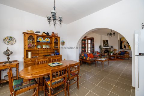 3 bedrooms Villa in Psematismenos, Larnaka,  No. 39088 4