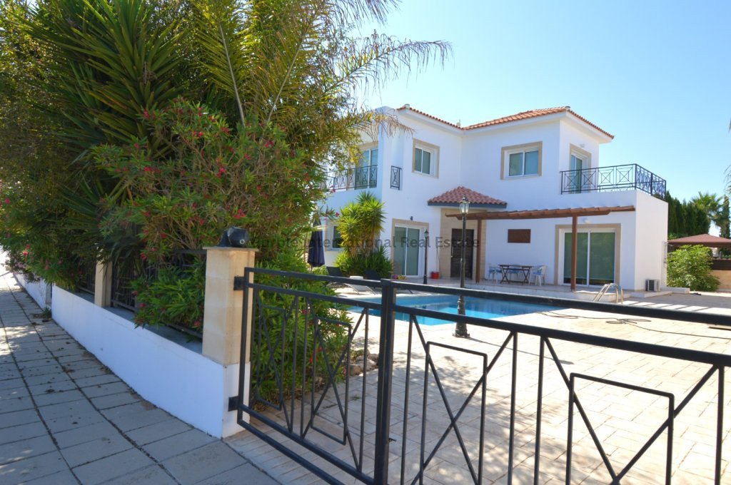 3 dormitorios Villa en Ayia Napa, Ammochostos, Chipre No. 39082