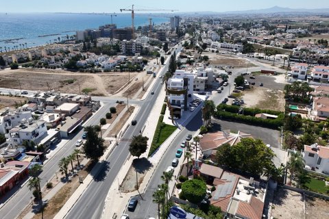 1 bedroom Apartment in Oroklini, Larnaka,  No. 41382 12