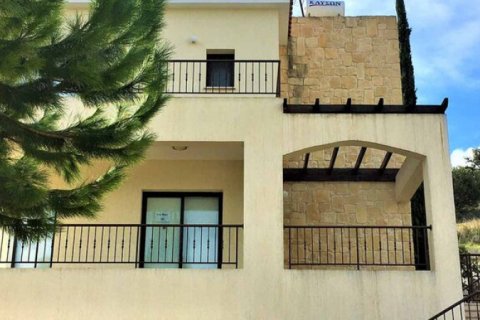 3 bedrooms Villa in Paphos,  No. 38725 3