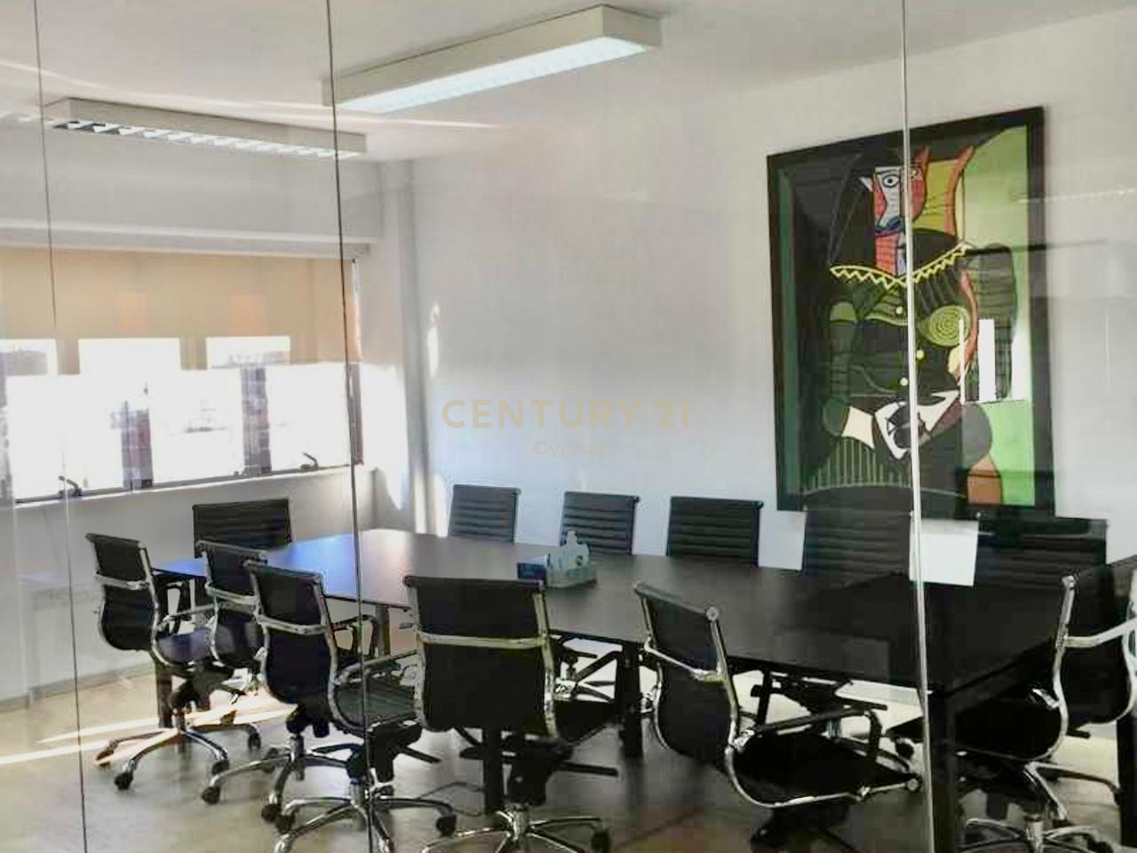 250m2 Bureau à Limassol, Chypre No. 53386