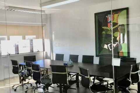 Офис 250м2 в Лимассол, Лимасол,  № 53386 2