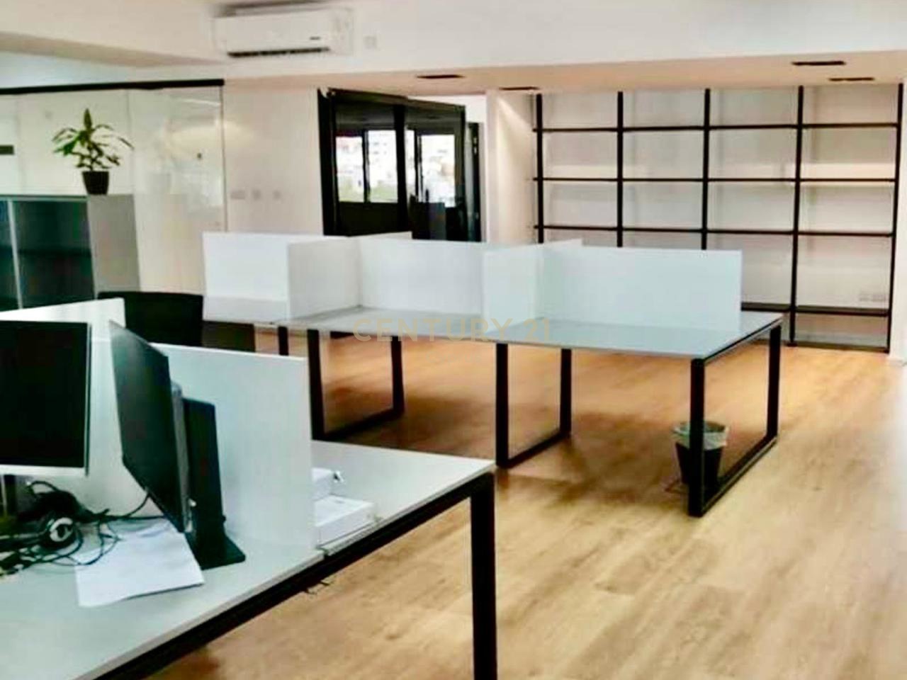 250m2 Bureau à Limassol, Chypre No. 53386