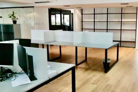 Офис 250м2 в Лимассол, Лимасол,  № 53386 6