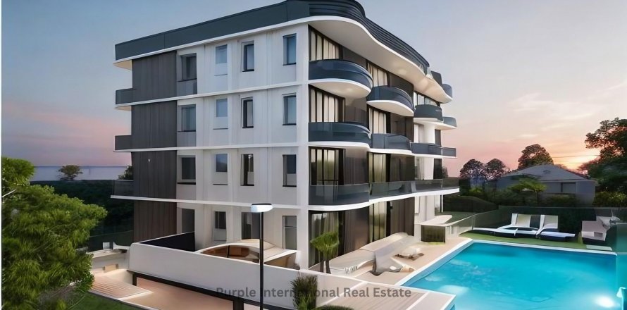 3 bedrooms Apartment in Chloraka, Paphos,  No. 27520