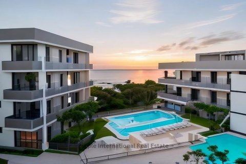 3 bedrooms Apartment in Chloraka, Paphos,  No. 27520 4