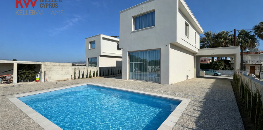 3 bedrooms Townhouse in Mazotos, Larnaka,  No. 50218