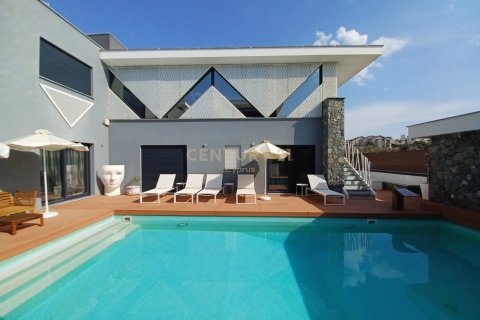 7 chambres Villa à Kolossi, Limassol,  No. 35555