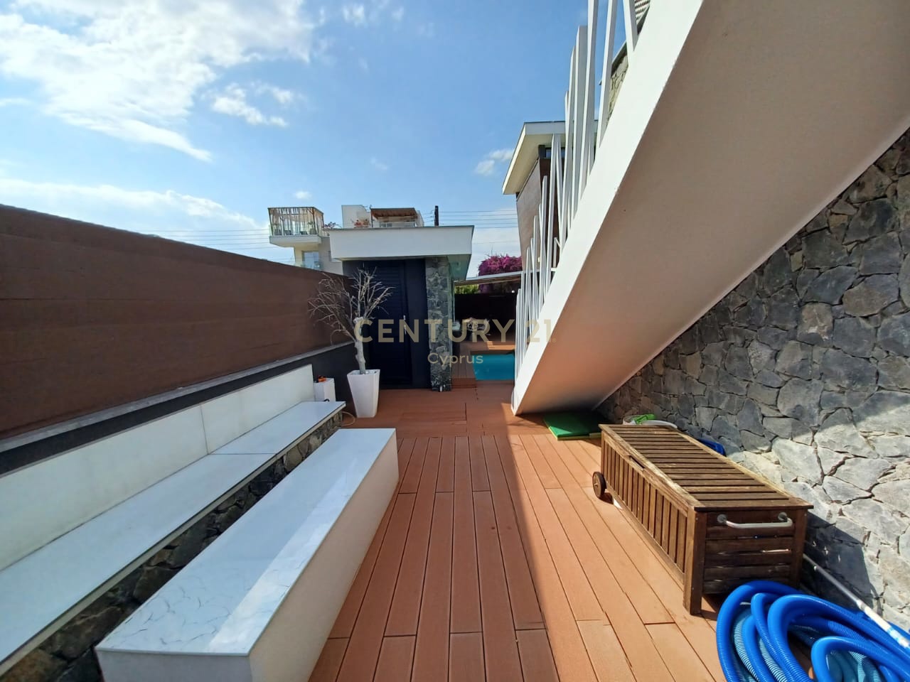 7 dormitorios Villa en Kolossi, Limassol, Chipre No. 35556