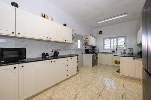 3 bedrooms Bungalow in Ormideia, Larnaka,  No. 39260 11