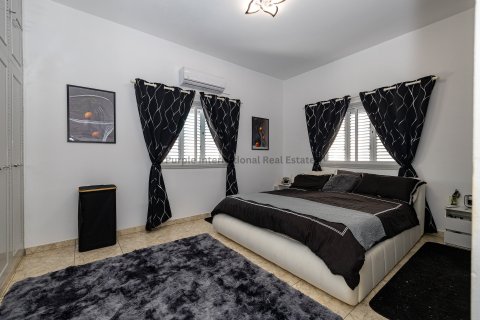 3 bedrooms Bungalow in Ormideia, Larnaka,  No. 39260 14