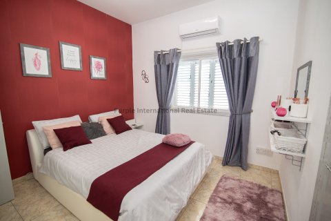 3 bedrooms Bungalow in Ormideia, Larnaka,  No. 39260 2