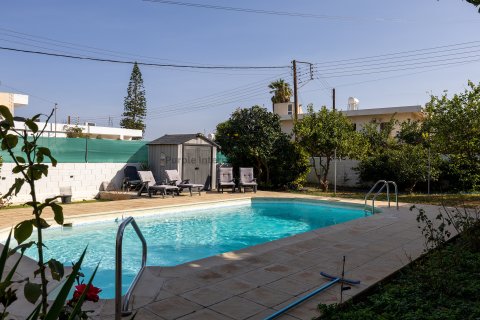 3 bedrooms Bungalow in Ormideia, Larnaka,  No. 39260 17