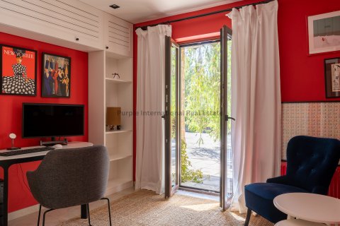 Вилла с 8 спальнями в Суни-Занакья, Лимасол,  № 39262 27