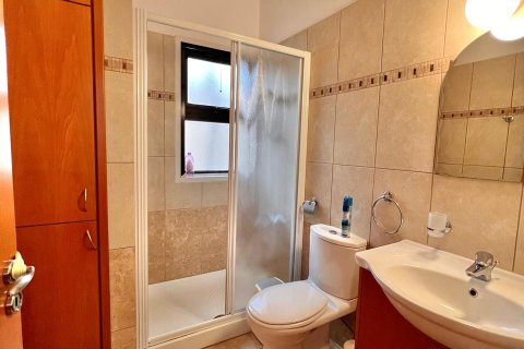 4 bedrooms Villa in Oroklini, Larnaka, No. 48222 16