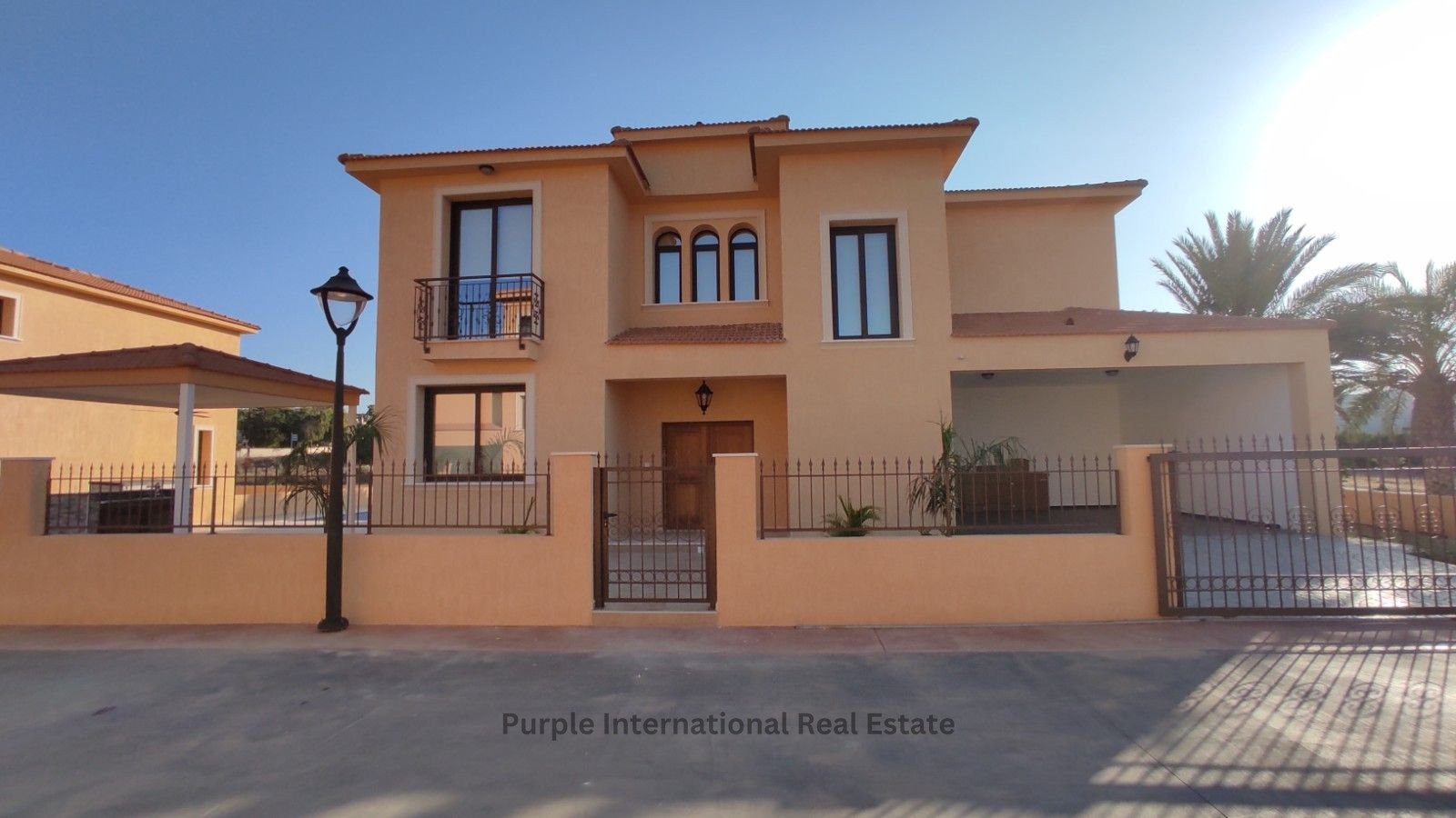 4 bedrooms Villa in Chloraka, Paphos, Cyprus No. 35800