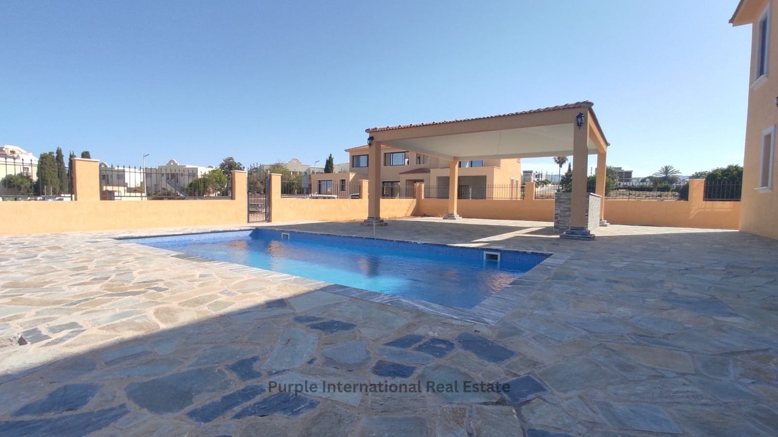 4 bedrooms Villa in Chloraka, Paphos, Cyprus No. 35800