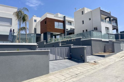 3 dormitorios Villa en Parekklisia, Limassol,  No. 55260 2