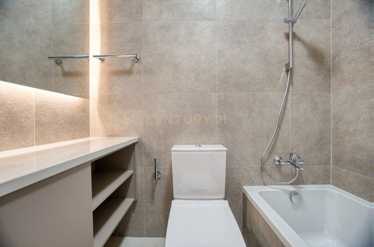 3 bedrooms Apartment in Chloraka, Paphos, Cyprus No. 56143