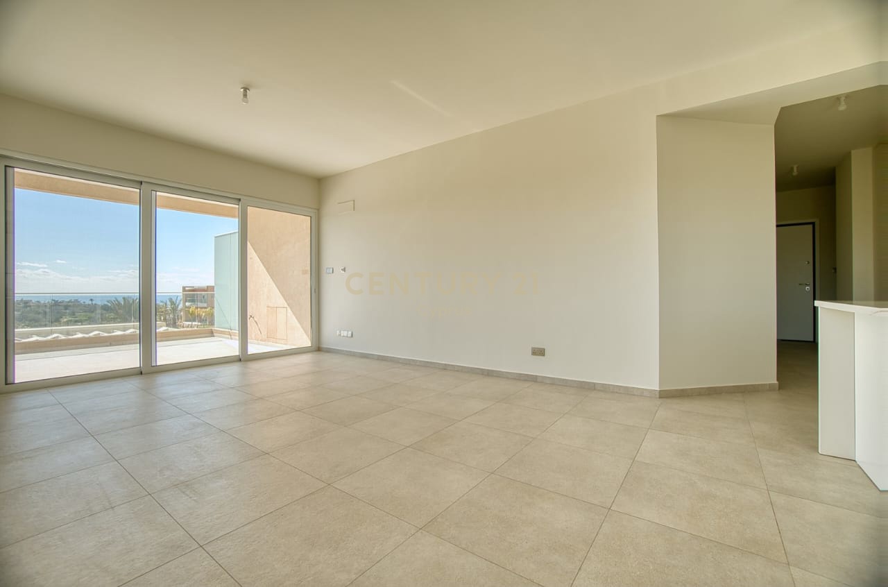 3 bedrooms Apartment in Chloraka, Paphos, Cyprus No. 56143