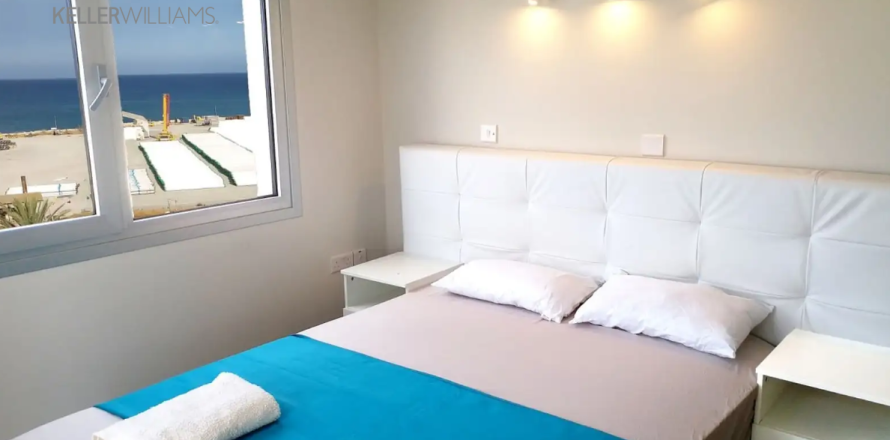 2 bedrooms Apartment in Larnaca, Larnaka,  No. 39840