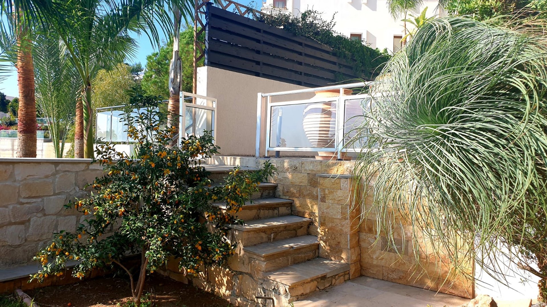 4 bedrooms Villa in Limassol, Cyprus No. 26597