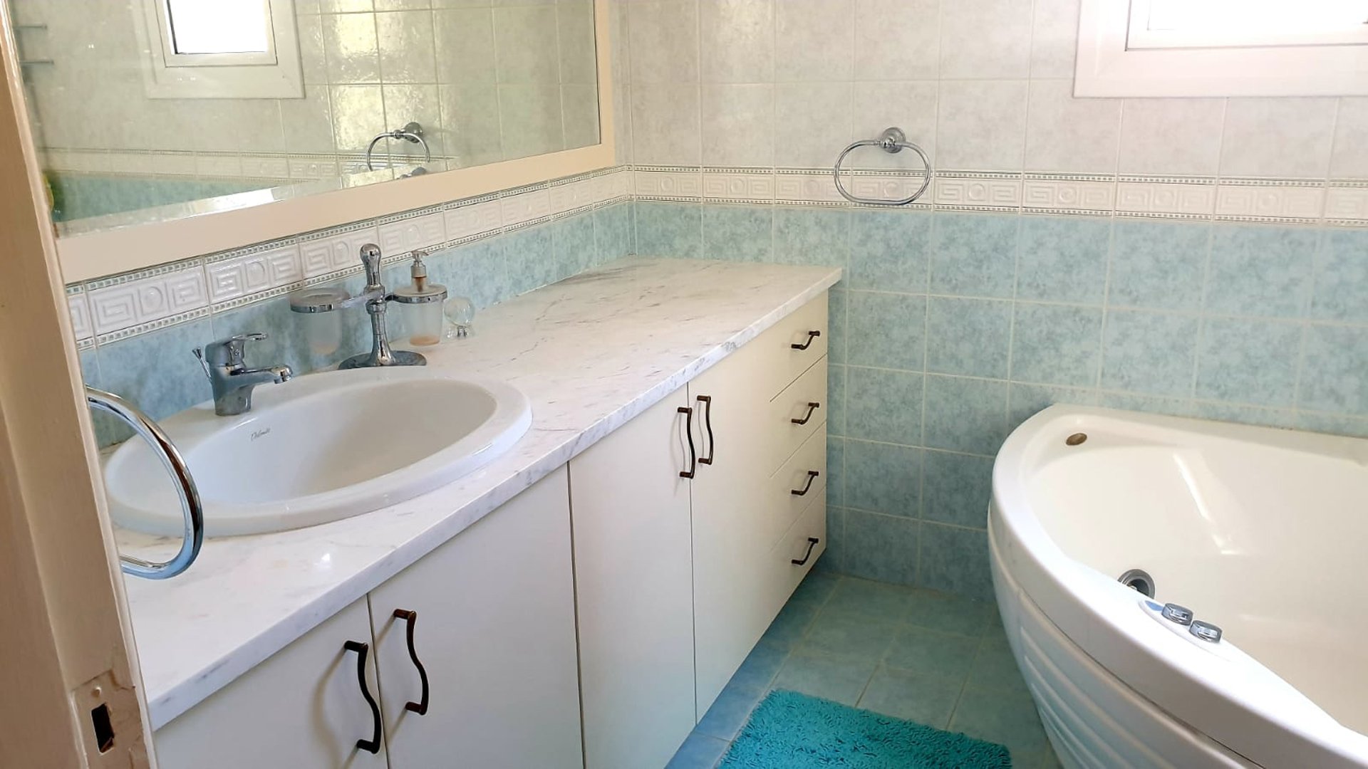 4 bedrooms Villa in Limassol, Cyprus No. 26597